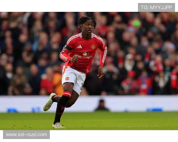 小将梅努在曼联的成长之路与面临的选择 小将梅努在曼联的成长之路与面临的选择