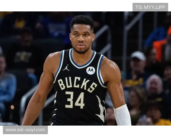 字母哥若留队雄鹿竞争力窗口仅剩1-3年，补强与健康成关键